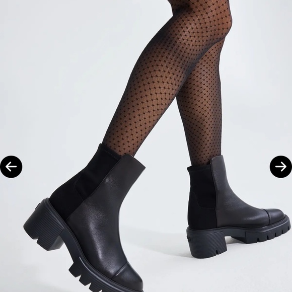 Stuart Weitzman 5050 Soho 70mm Leather Booties Black, 10 - New - Picture 7 of 9